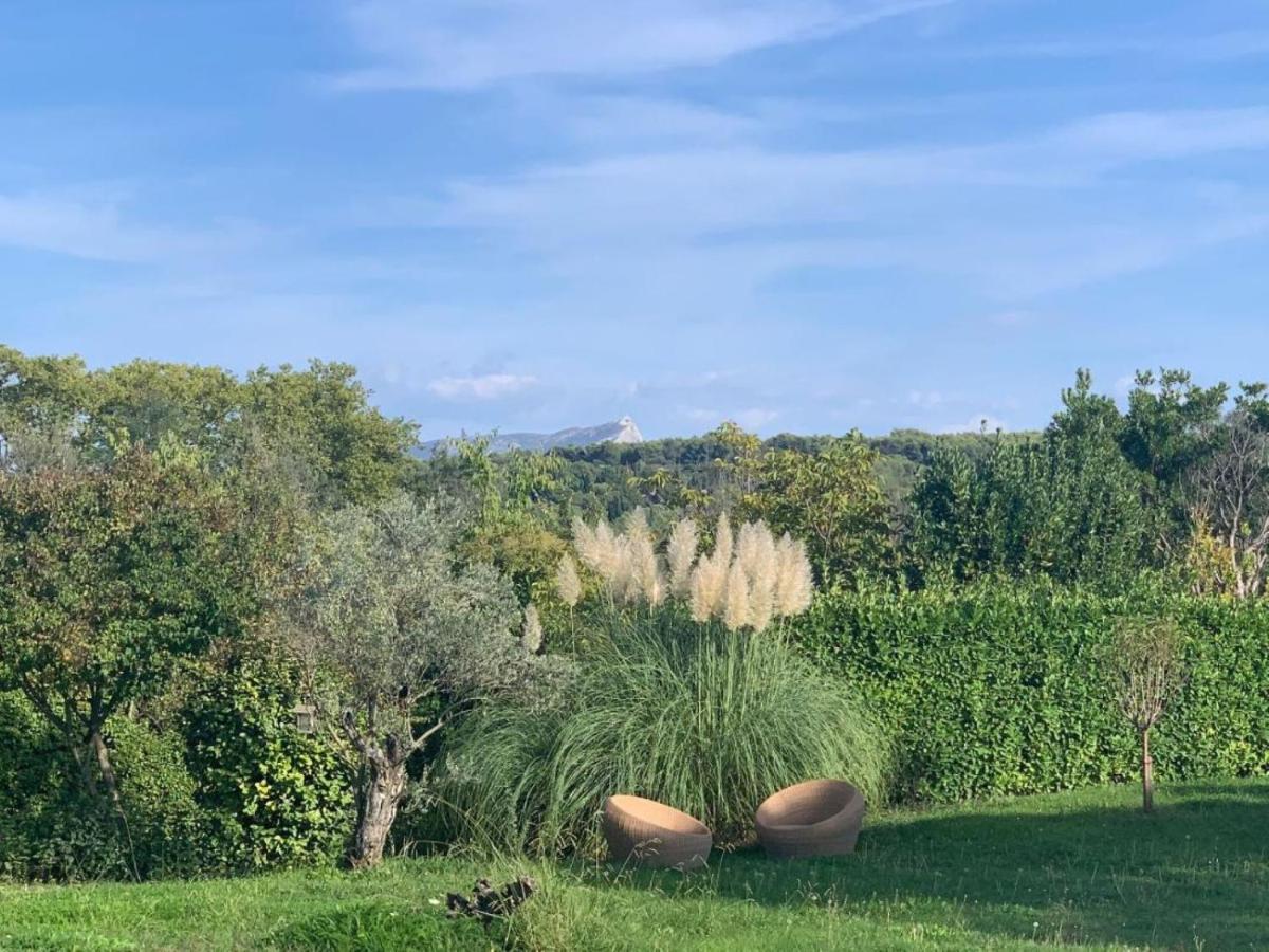 La Parenthese Saint Donat Hotel Aix-en-Provence Bagian luar foto